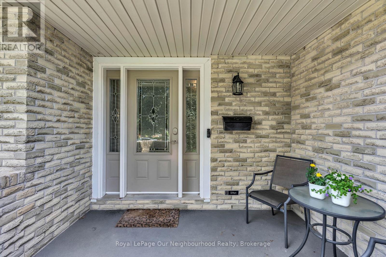 67 BARTLETT CRESCENT - 5