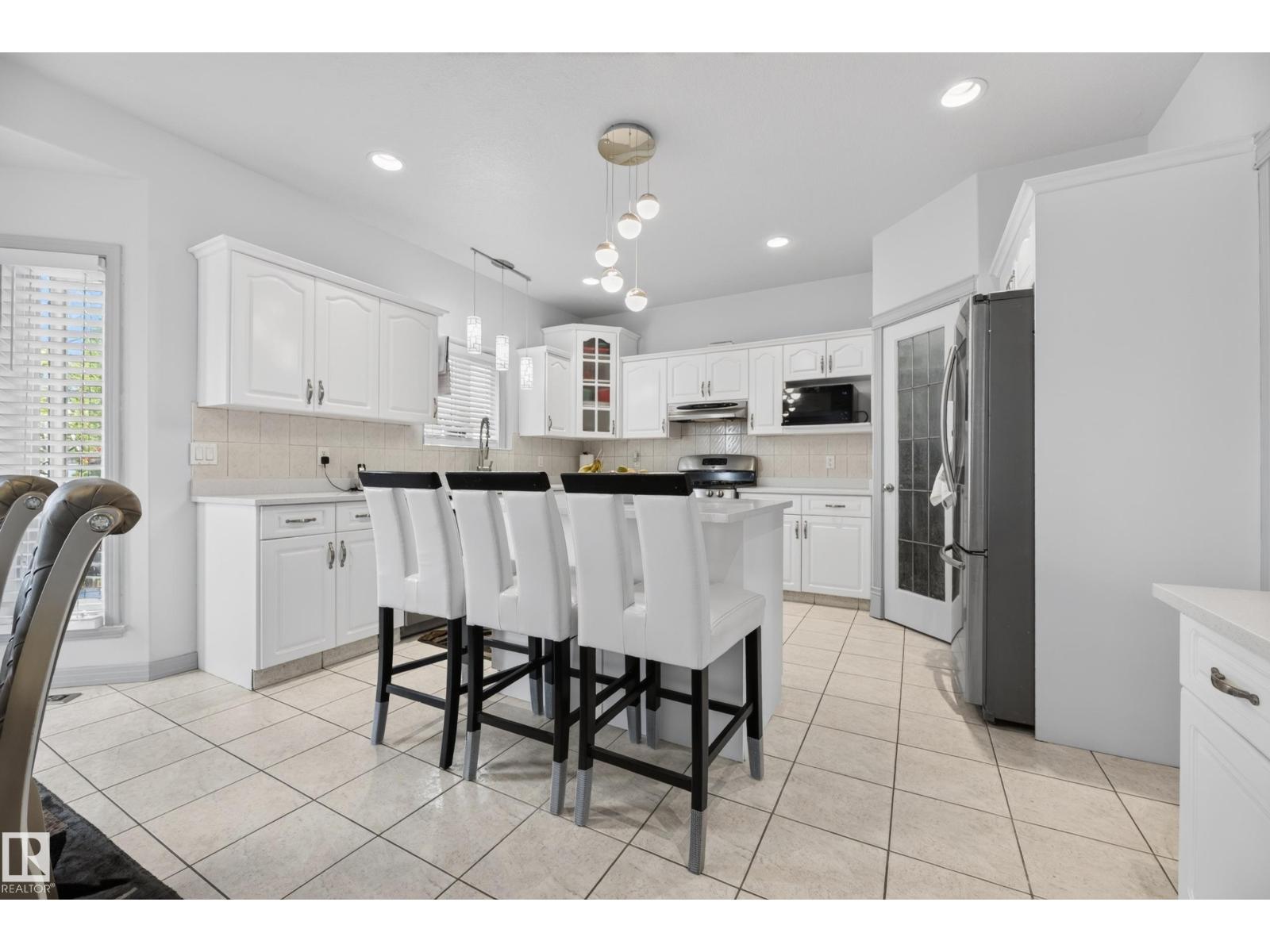 979 HOLLINGSWORTH BEND BN NW - 34