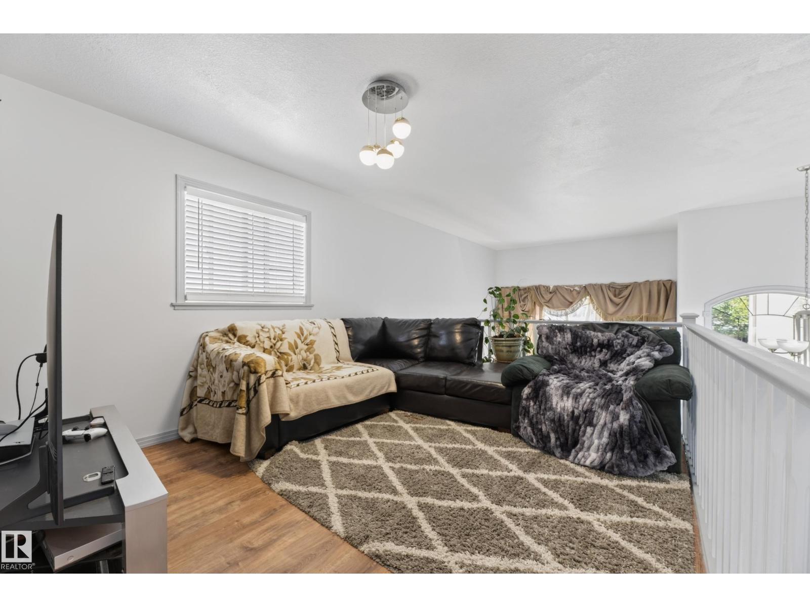 979 HOLLINGSWORTH BEND BN NW - 42