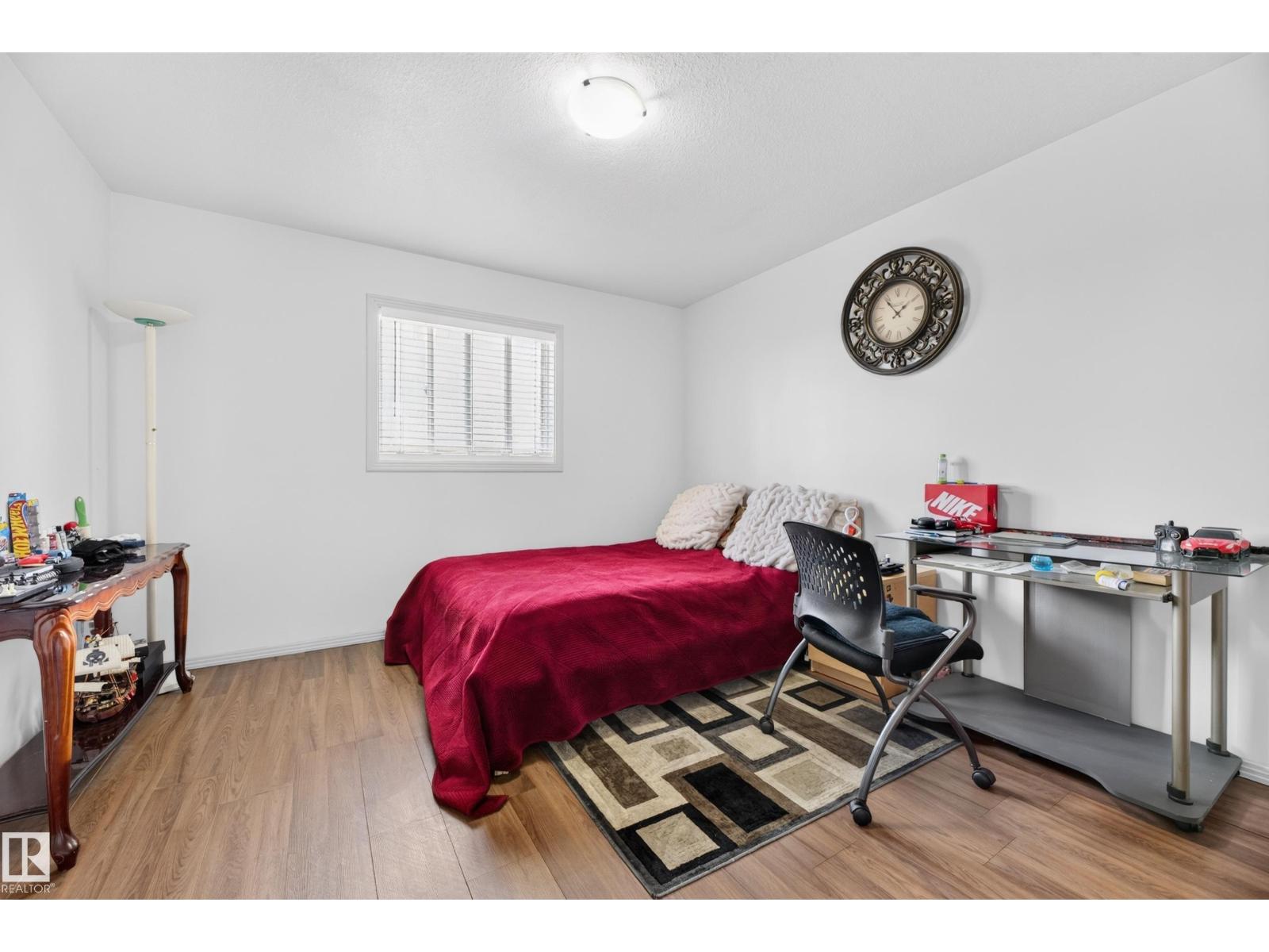 979 HOLLINGSWORTH BEND BN NW - 54