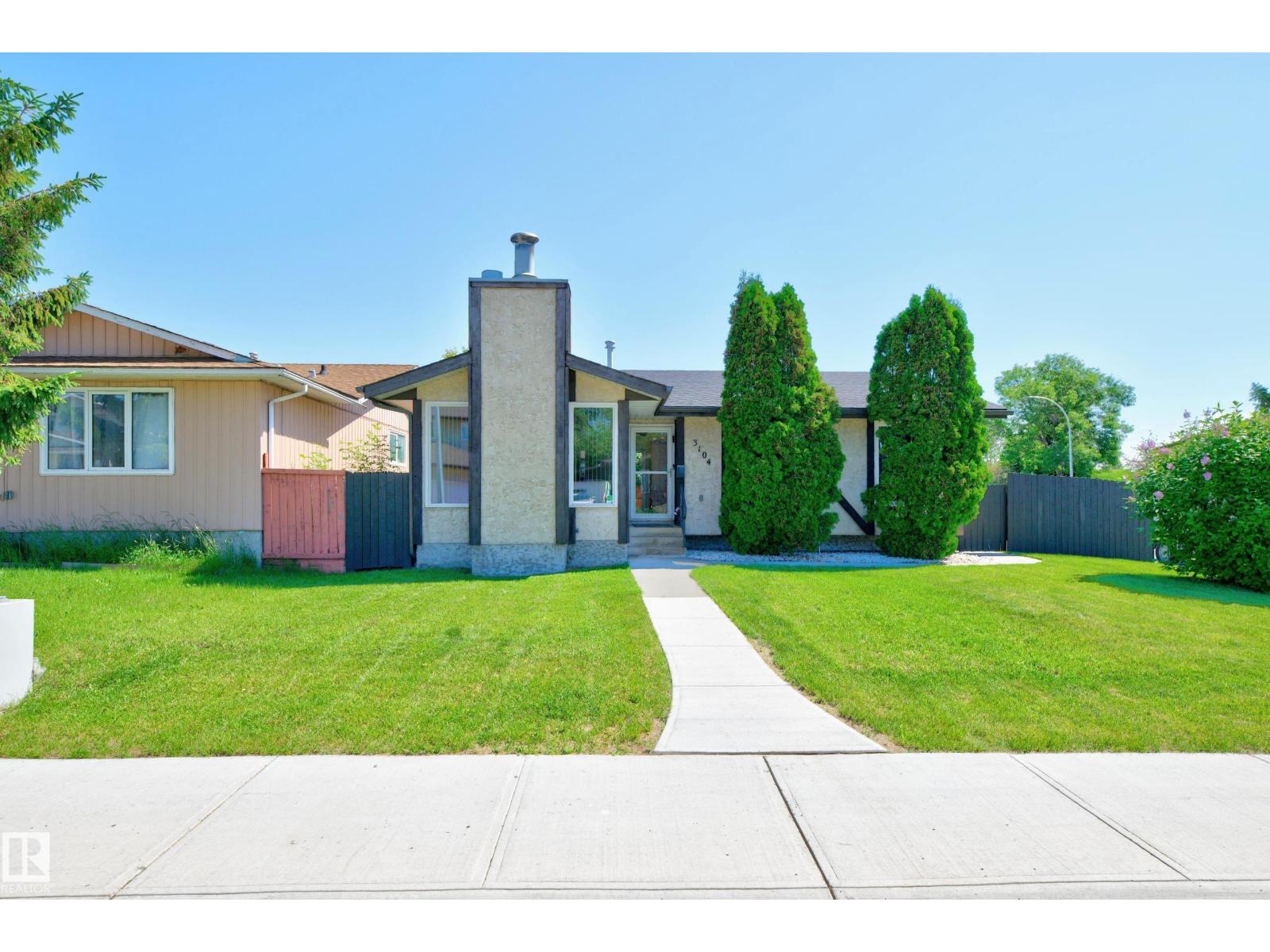 3104 138 AV NW - 2
