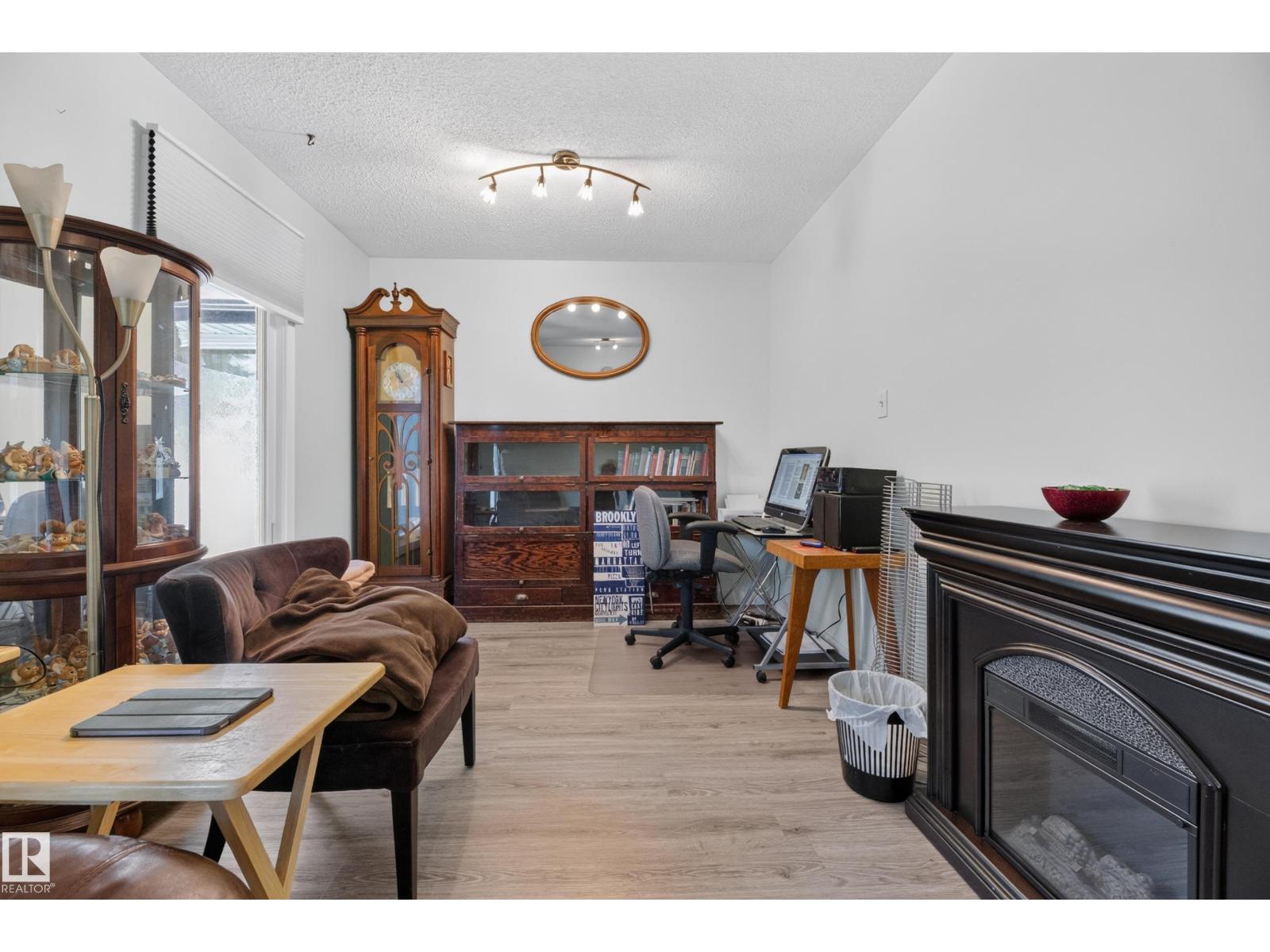 3104 138 AV NW - 37