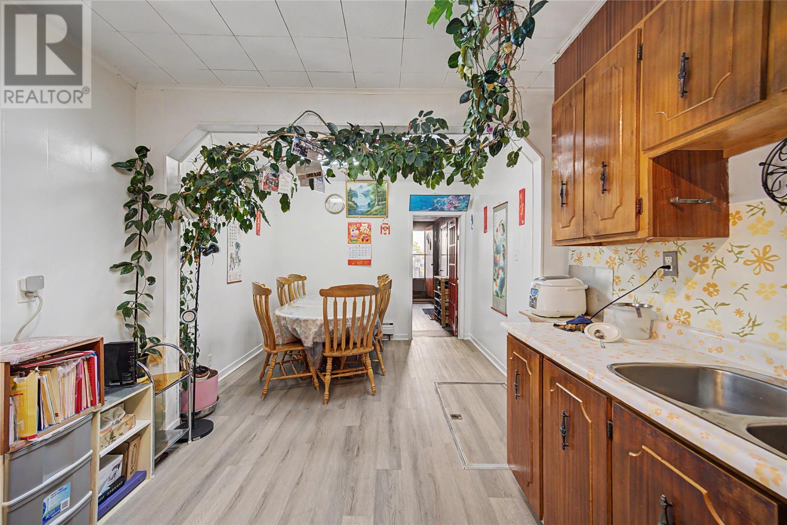 209 Empire Avenue - 9