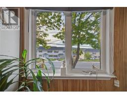 209 Empire Avenue thumbnail 13