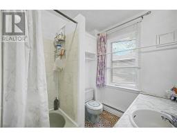 209 Empire Avenue thumbnail 21