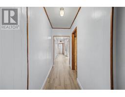 209 Empire Avenue thumbnail 28