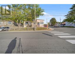 209 Empire Avenue thumbnail 3