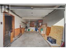 209 Empire Avenue thumbnail 40