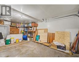 209 Empire Avenue thumbnail 42