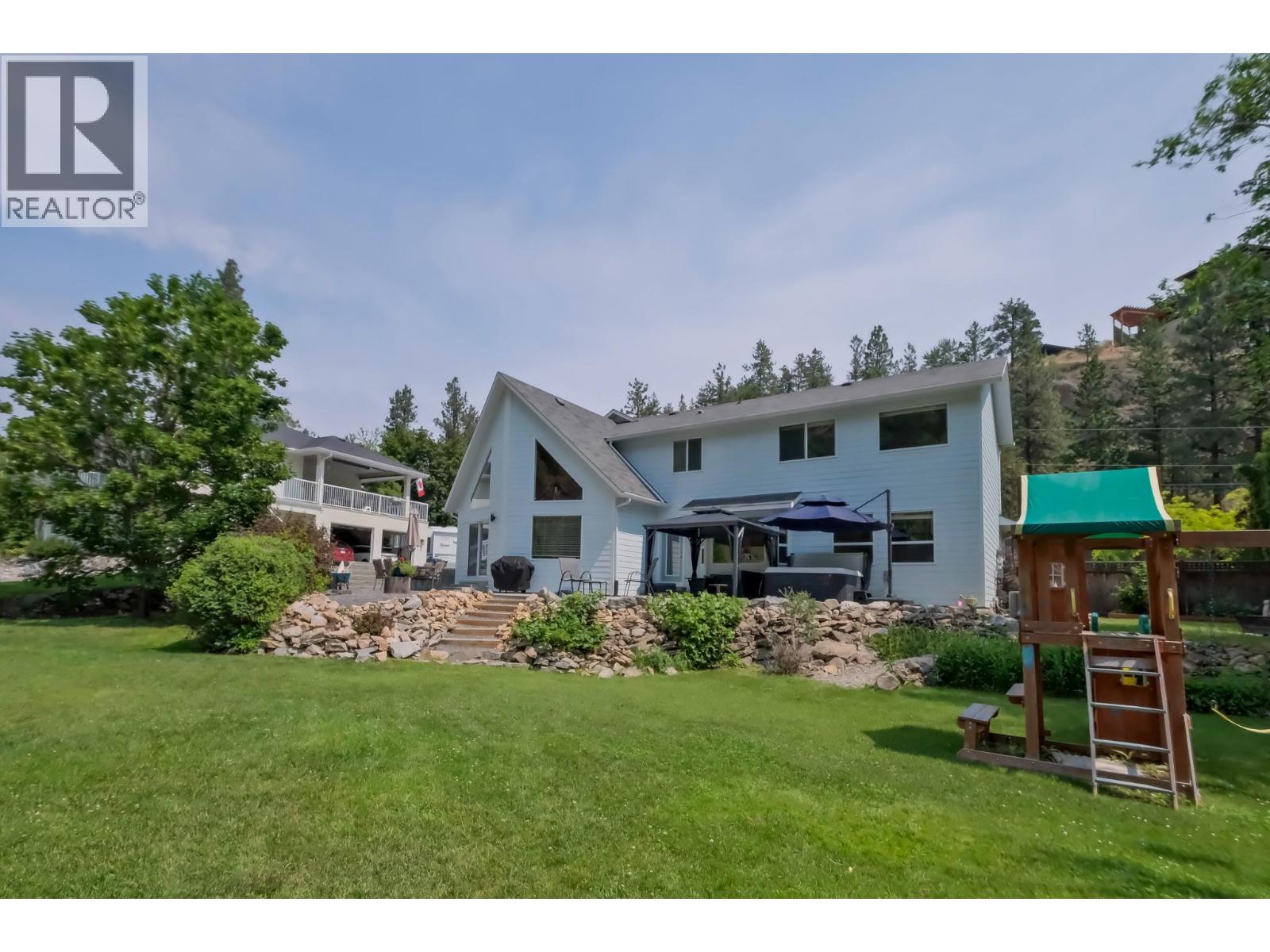 7200 VICTORIA Road S - 29
