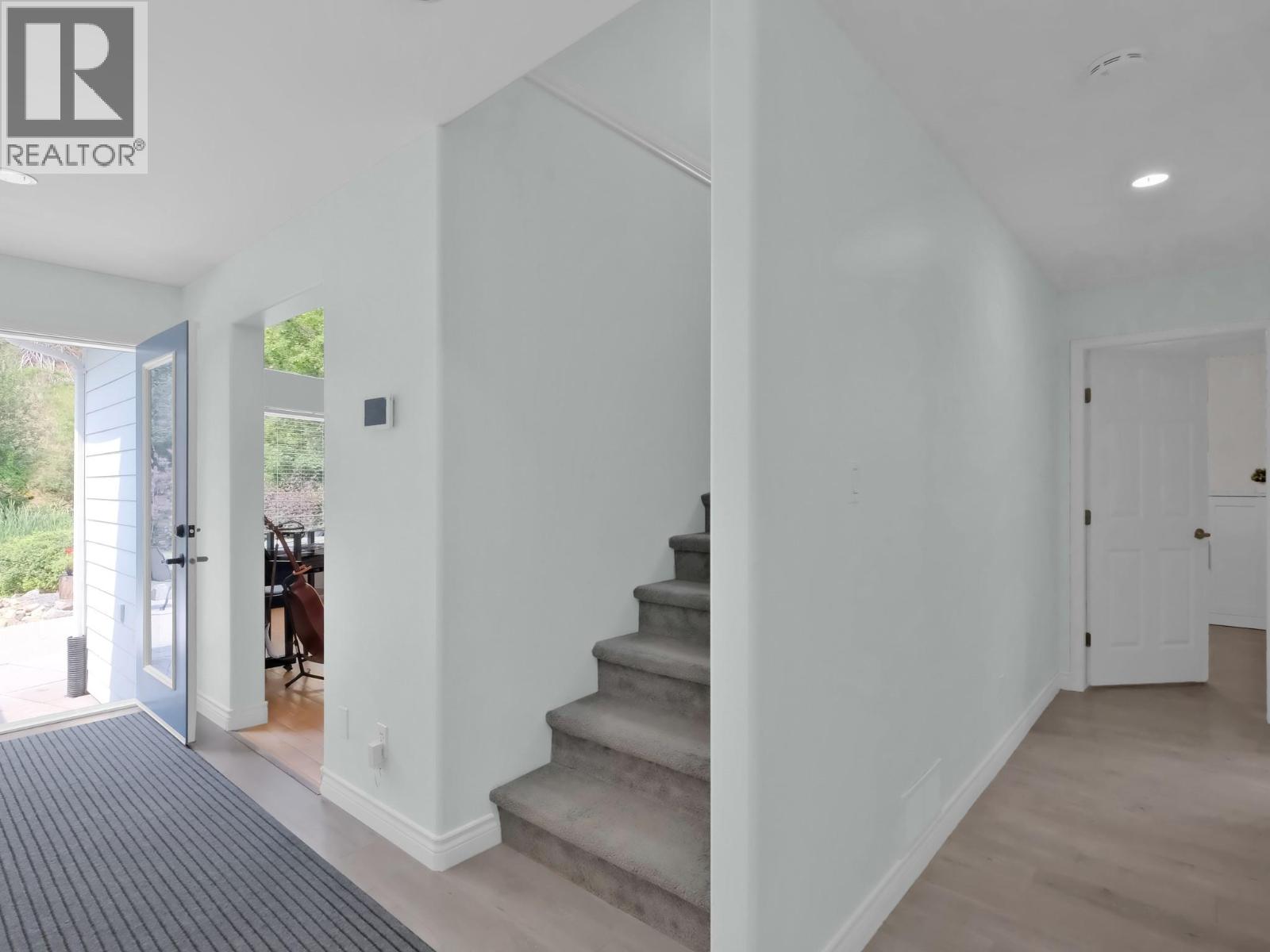 7200 VICTORIA Road S - 16