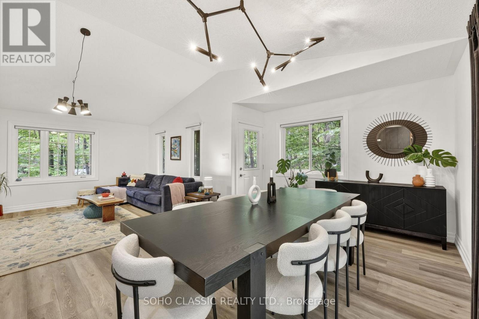 16 ONEIDA AVENUE - 14