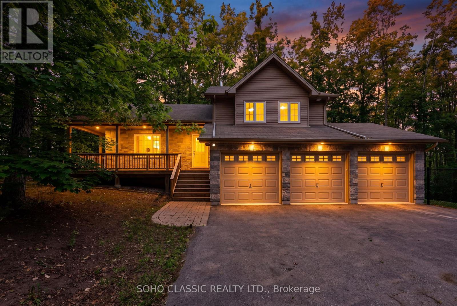 16 ONEIDA AVENUE - 2