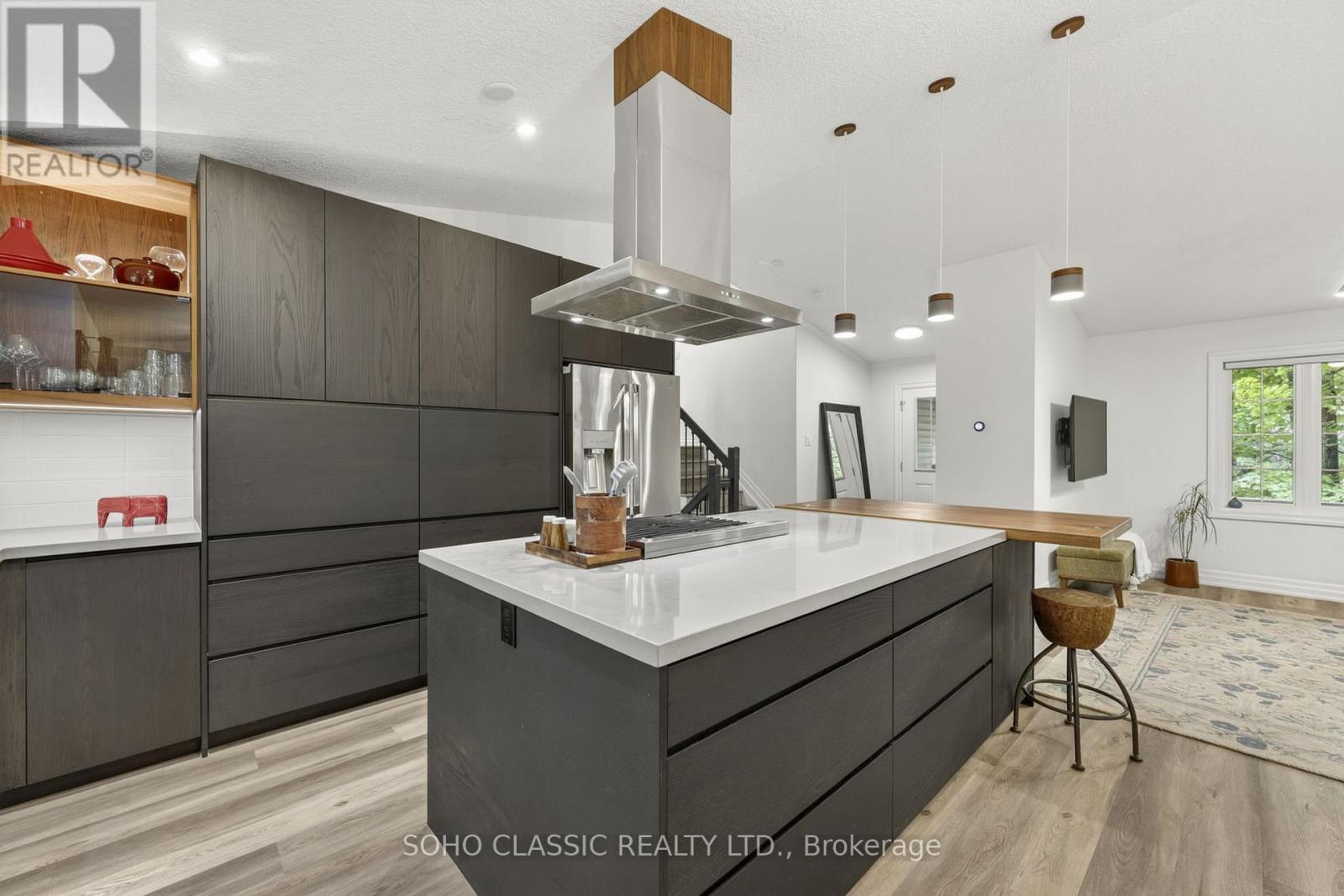 16 ONEIDA AVENUE - 9