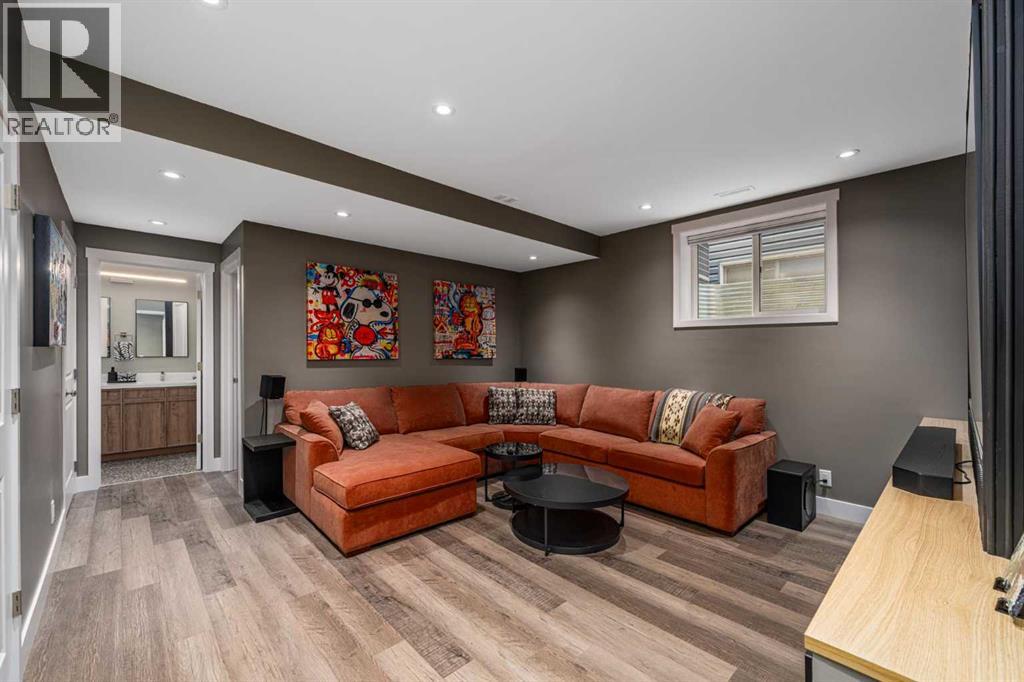 435 River Heights Crescent — photo 32