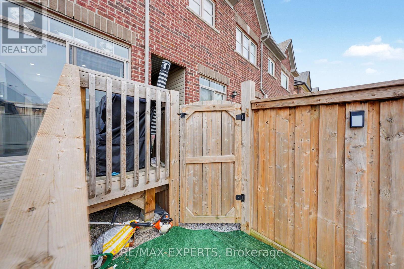 8 MORRA AVENUE - 48