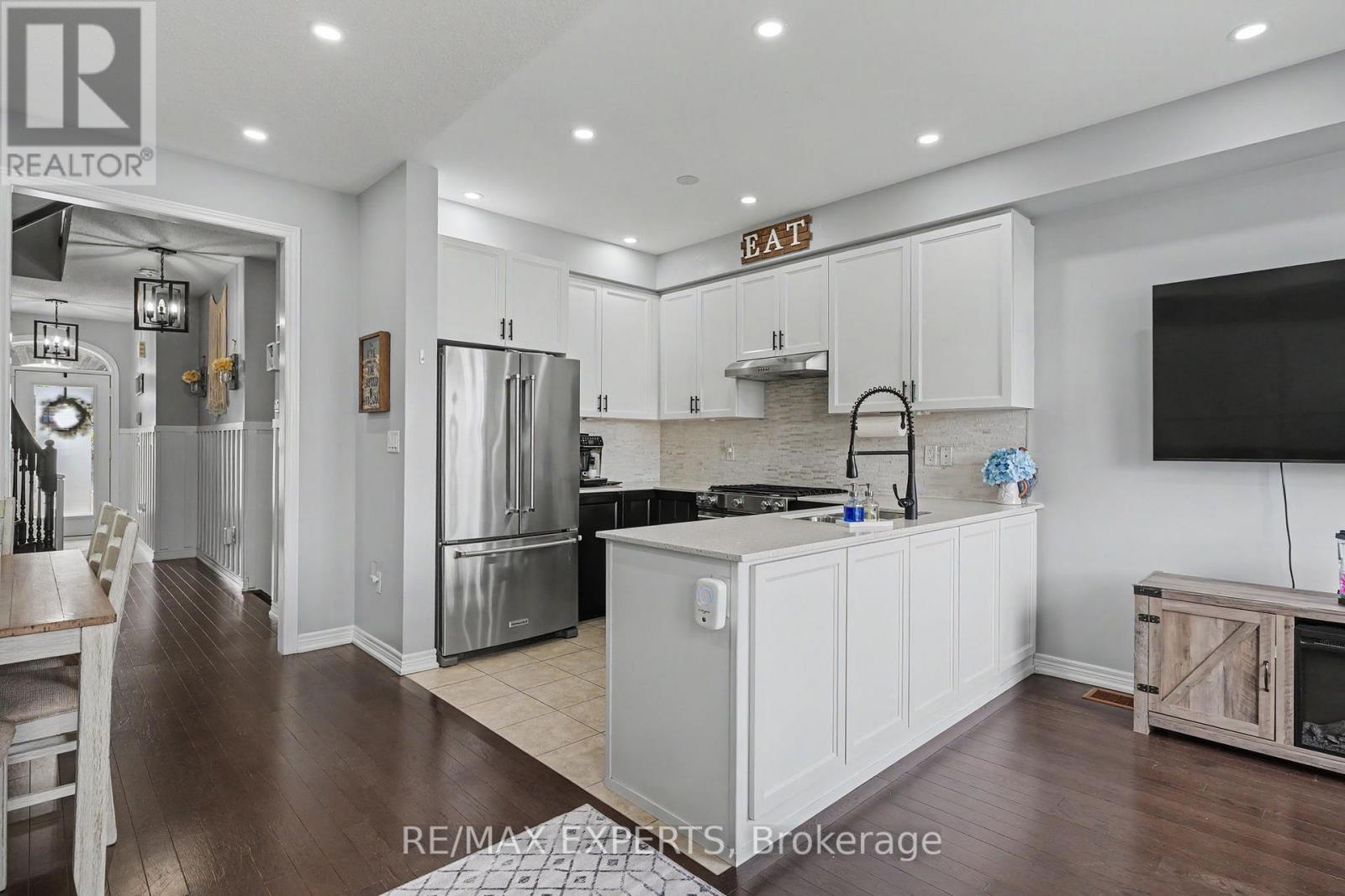 8 MORRA AVENUE - 9