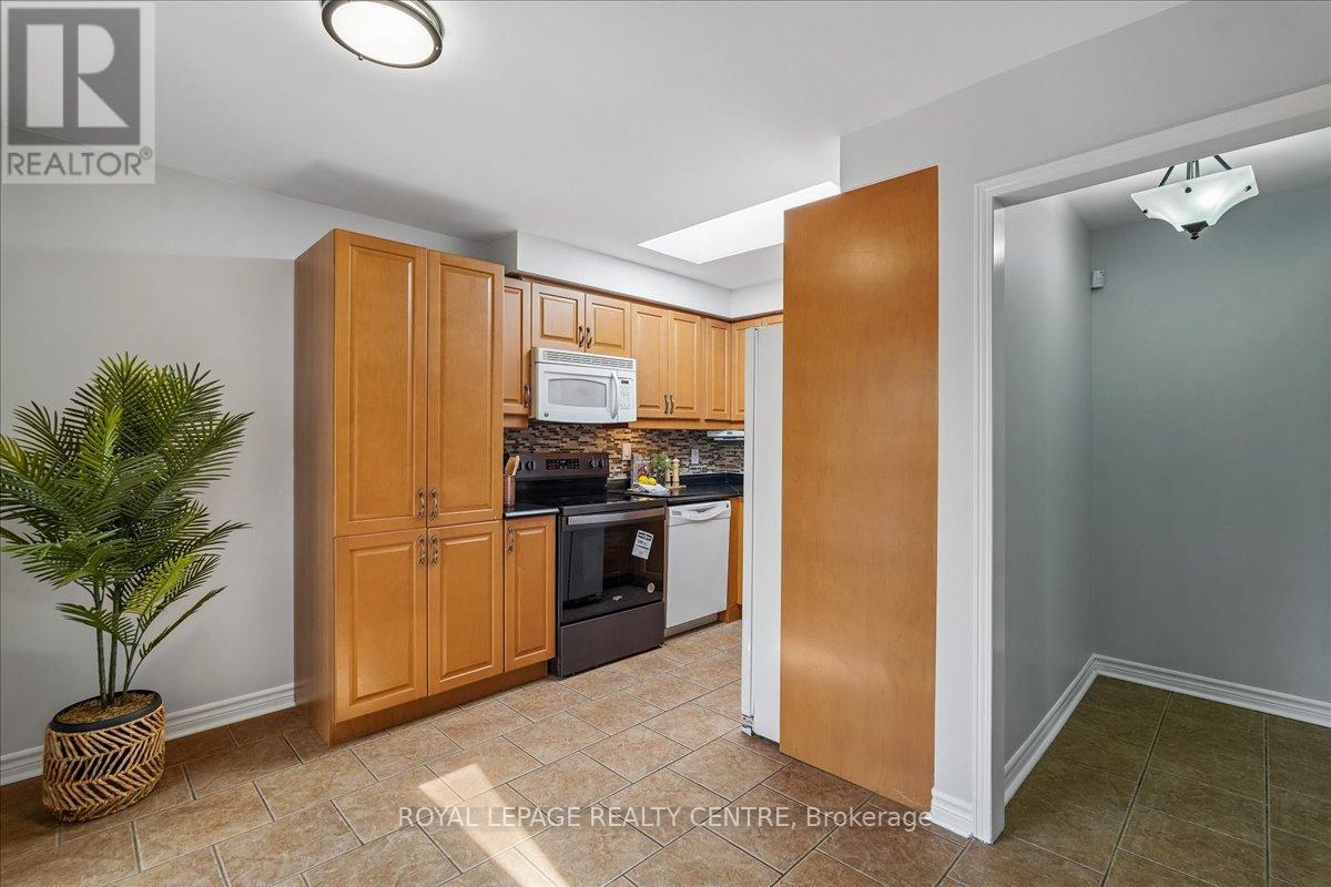 116 CHIPMUNK CRESCENT - 11