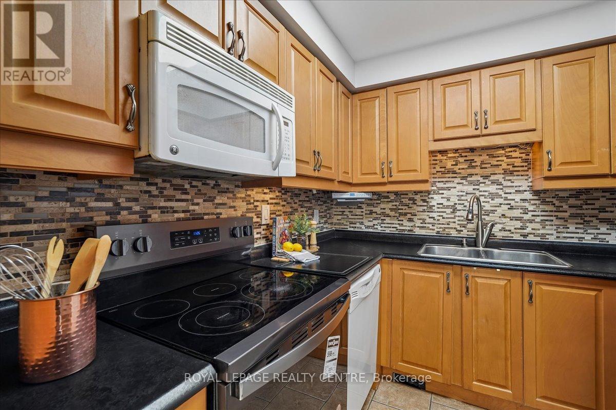 116 CHIPMUNK CRESCENT - 13