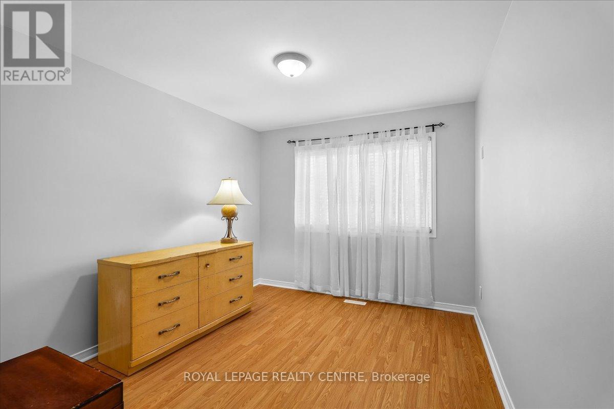 116 CHIPMUNK CRESCENT - 25