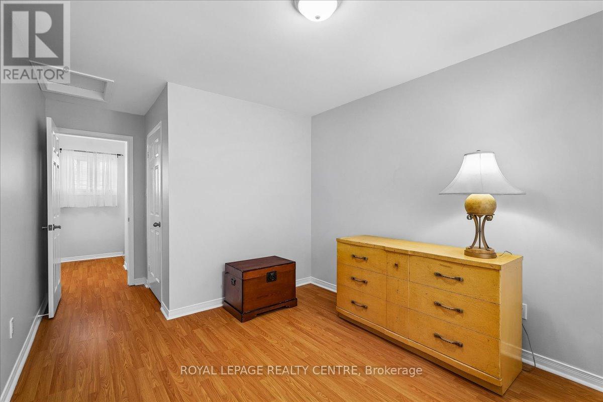 116 CHIPMUNK CRESCENT - 26