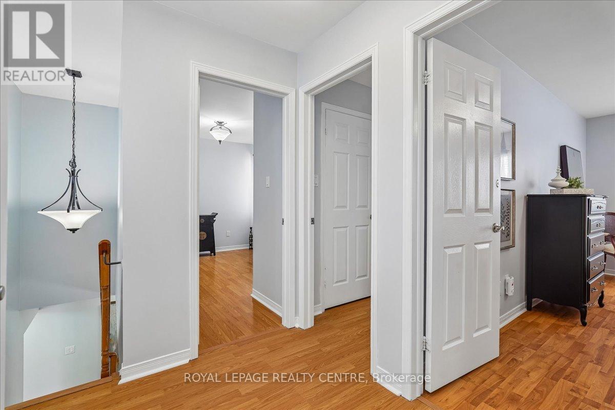 116 CHIPMUNK CRESCENT - 28