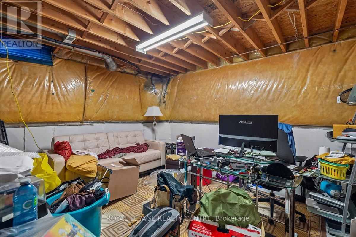 116 CHIPMUNK CRESCENT - 29