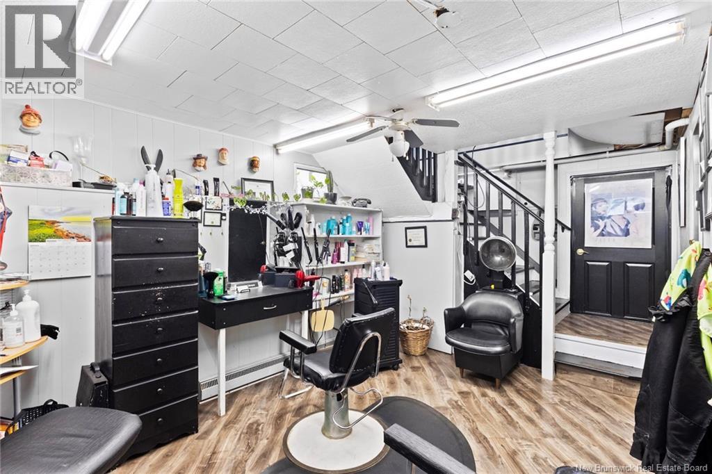 23 Harding Dr - 24
