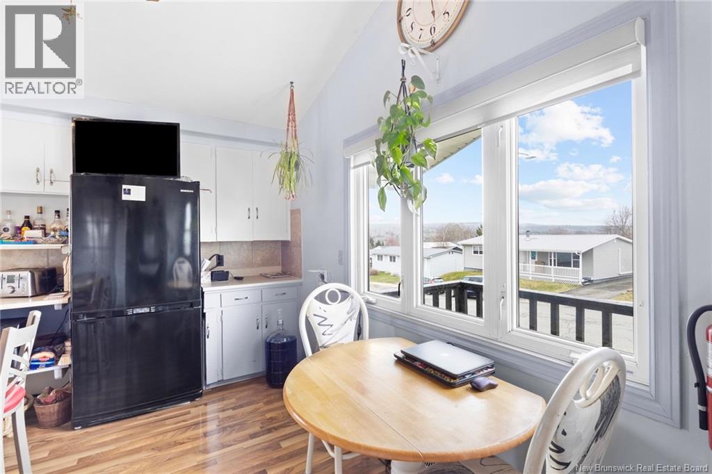 23 Harding Dr - 4