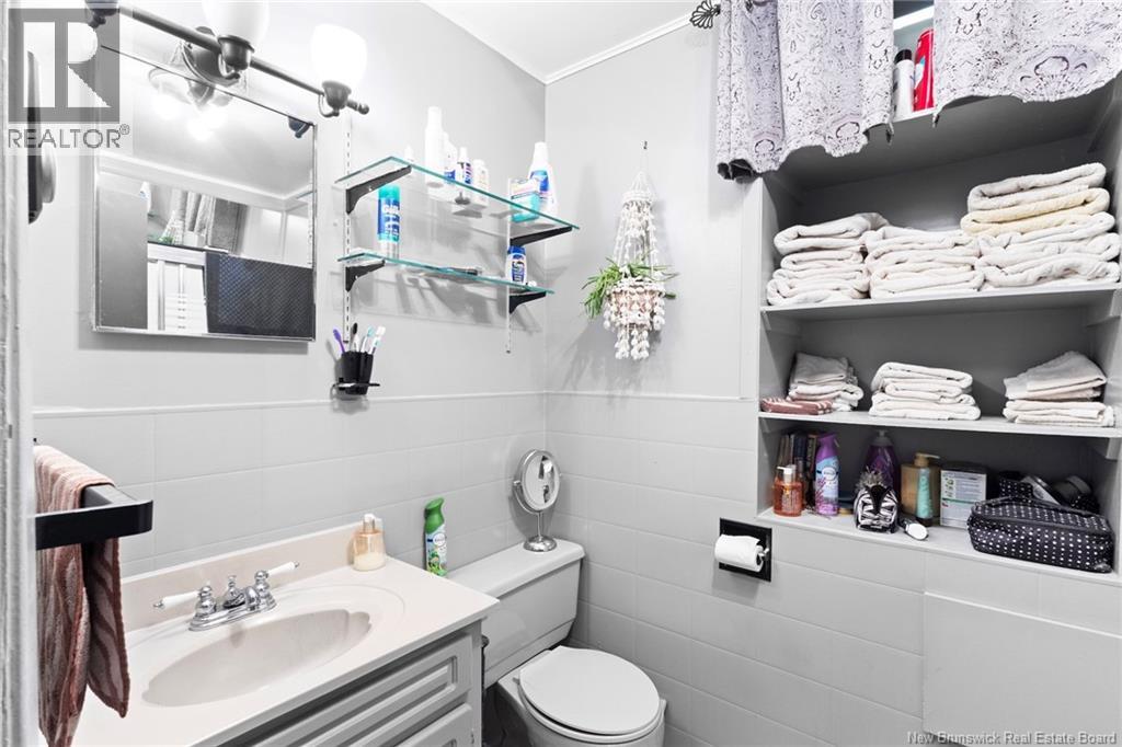 23 Harding Dr - 22