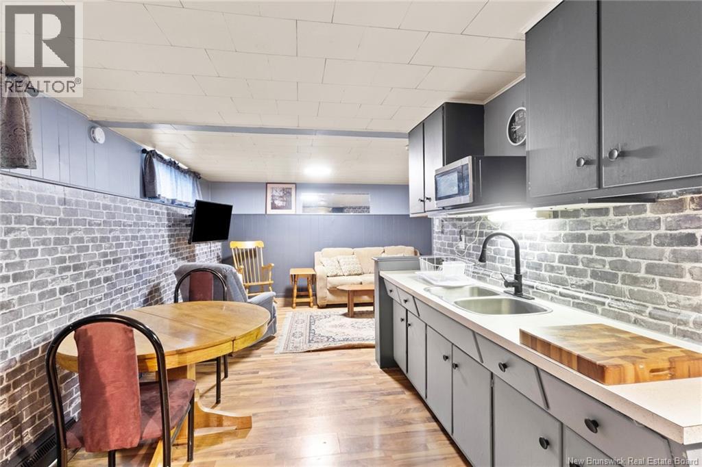 23 Harding Dr - 27