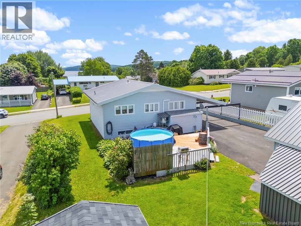 23 Harding Dr - 42