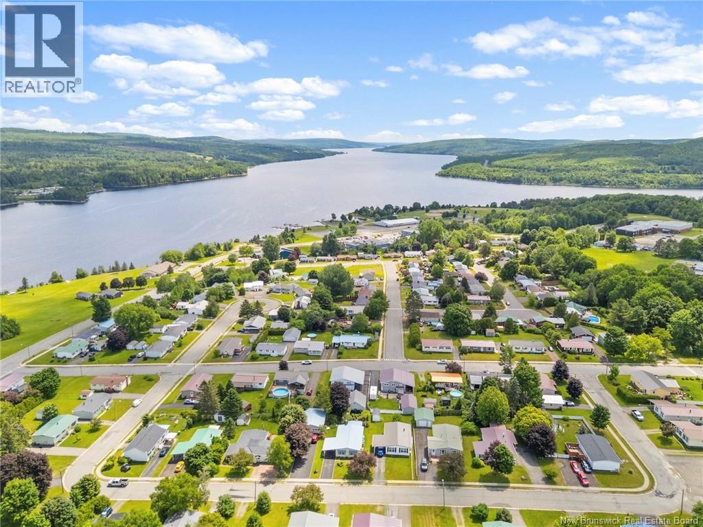 23 Harding Dr - 46