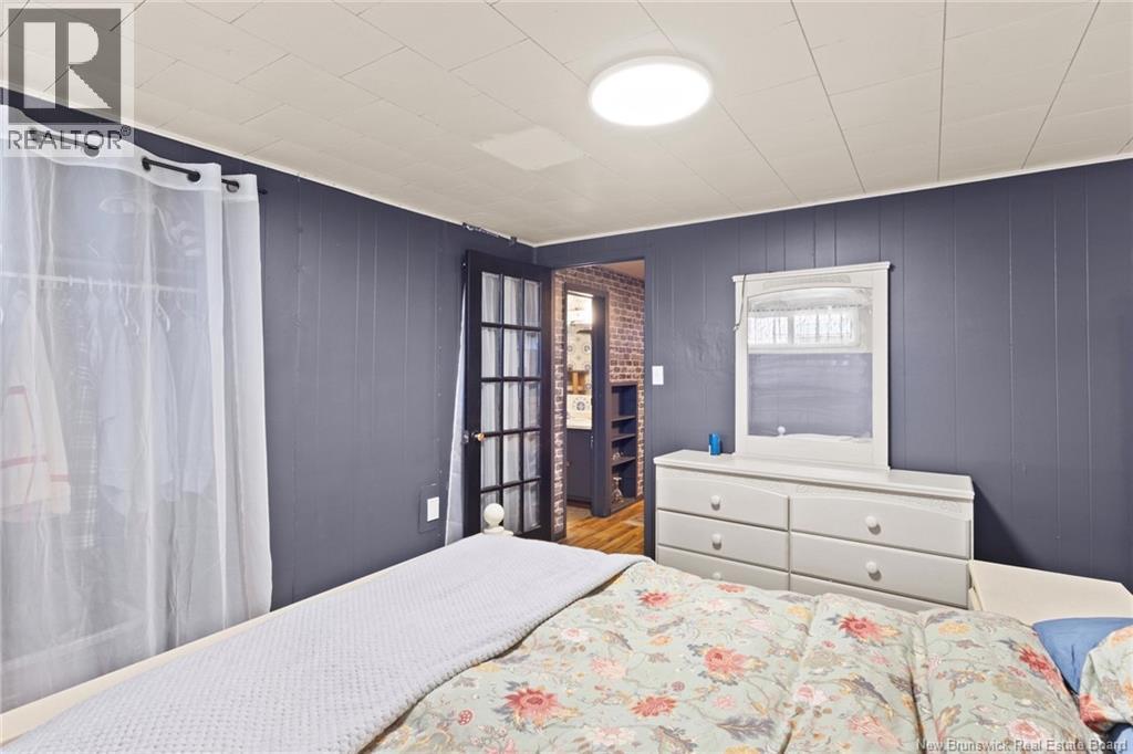 23 Harding Dr - 34
