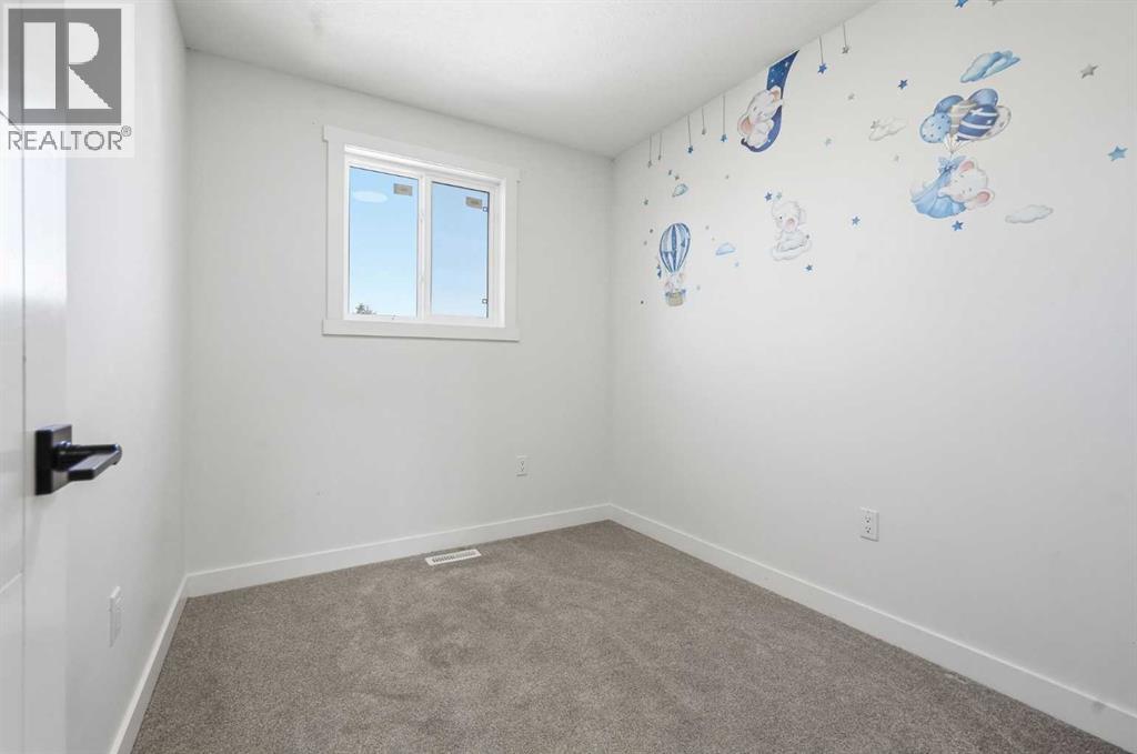 58 Taraglen Road NE - 20