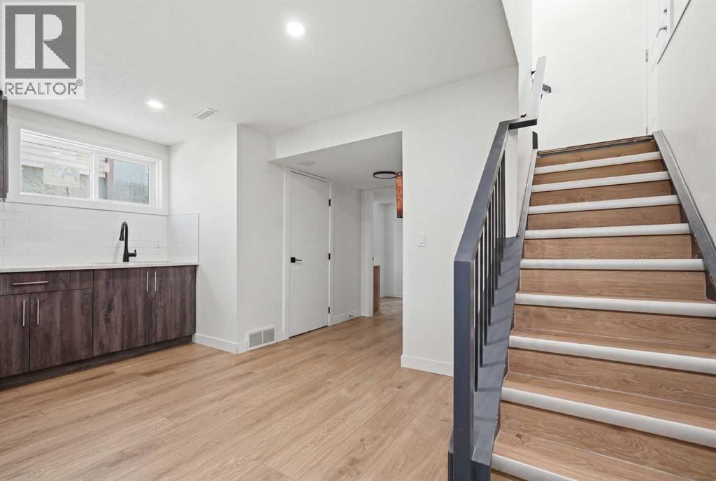 58 Taraglen Road NE - 26