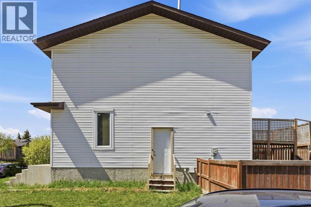 58 Taraglen Road NE - 34