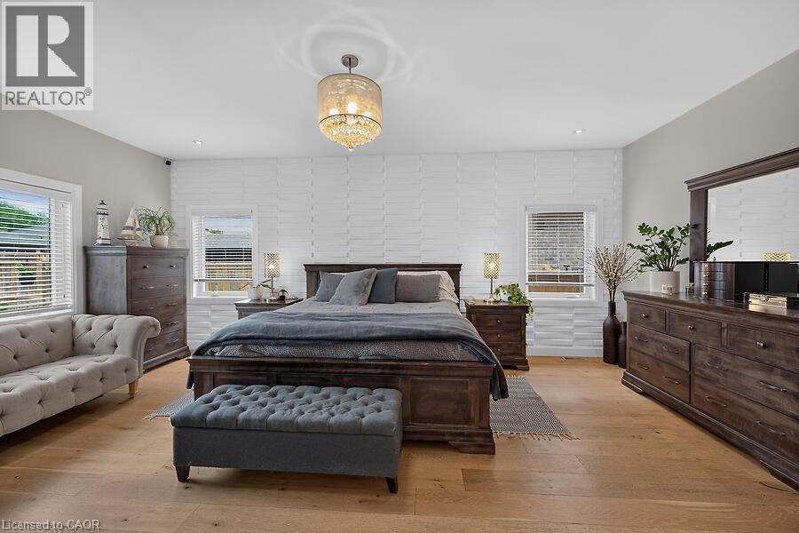 42 BLUENOSE Drive - 20