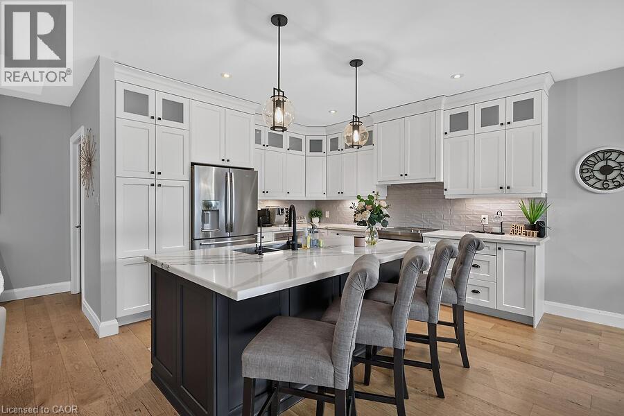 42 BLUENOSE Drive - 12