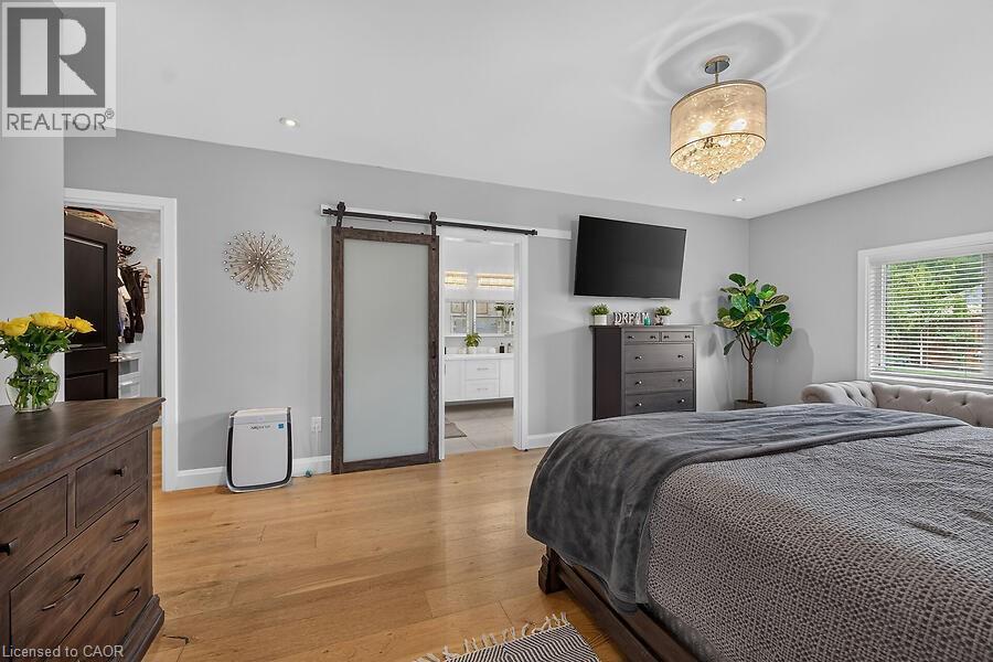 42 BLUENOSE Drive - 21