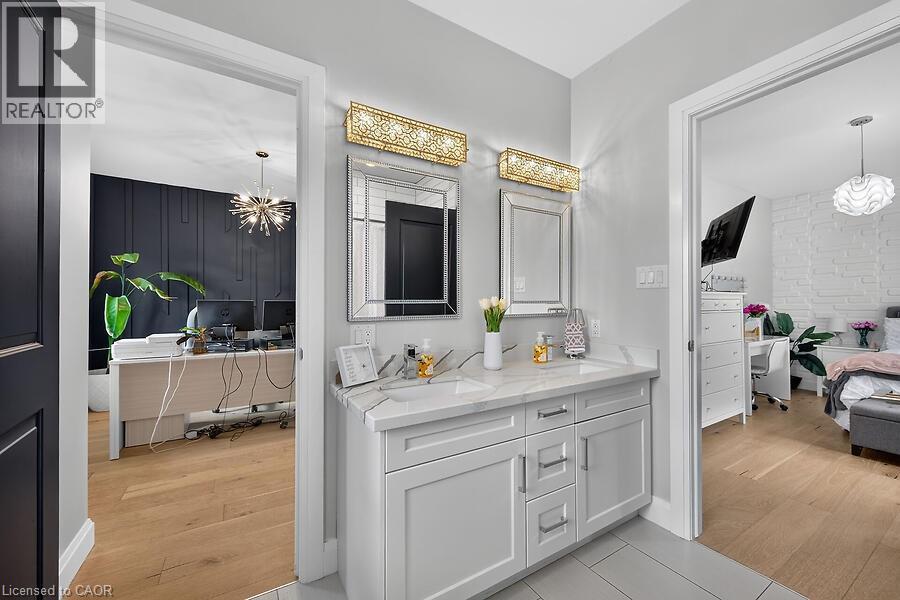 42 BLUENOSE Drive - 27