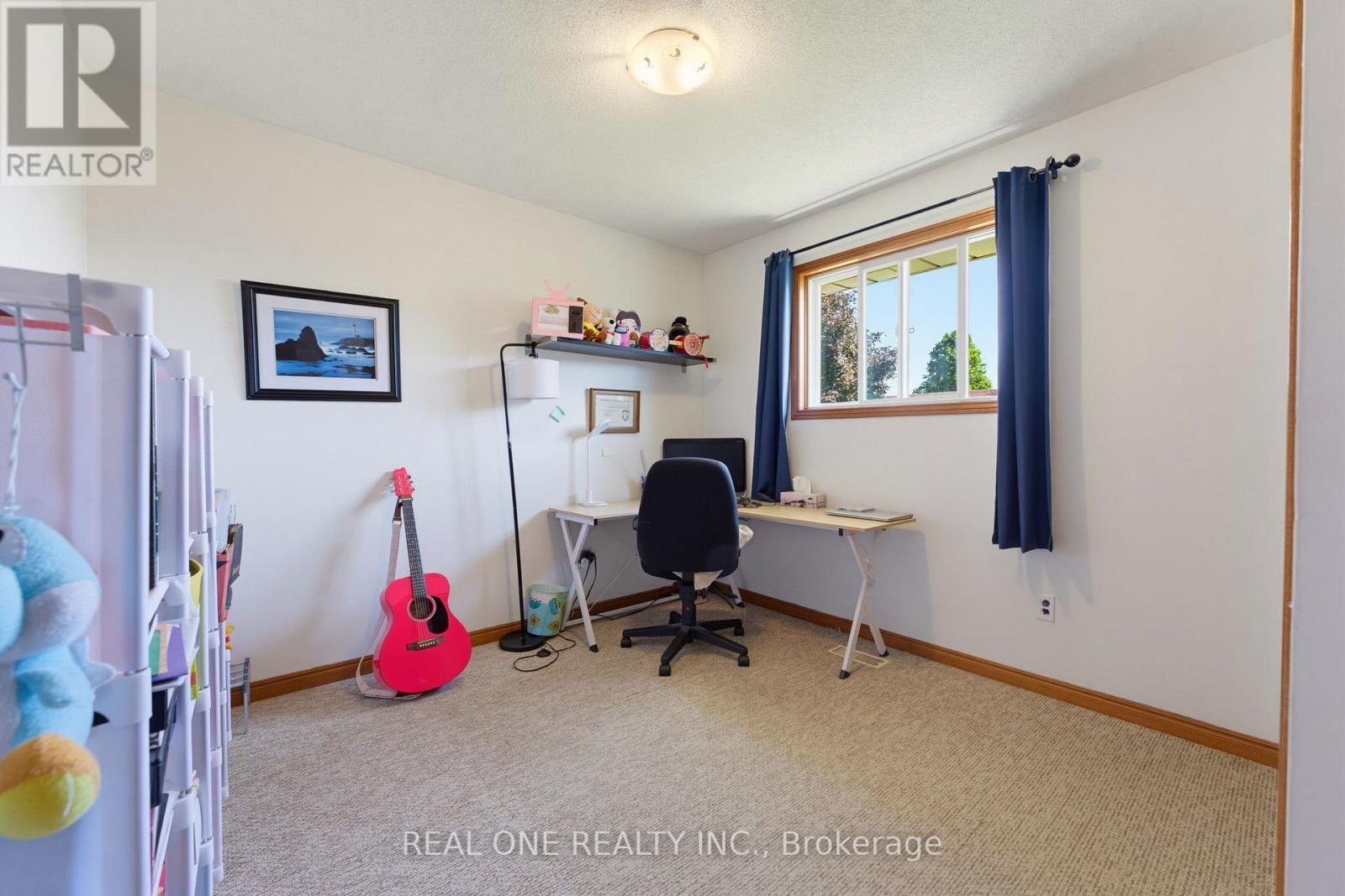 47 TRILLIUM WAY - 16