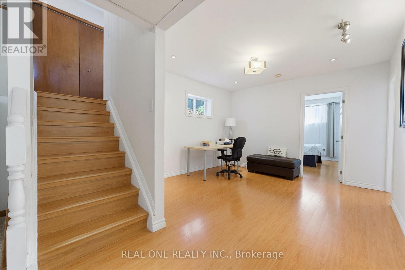 47 TRILLIUM WAY - 19