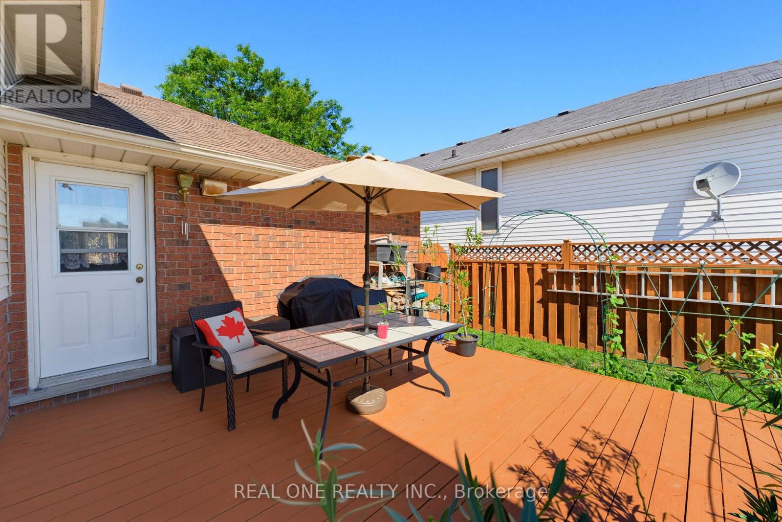 47 TRILLIUM WAY - 29