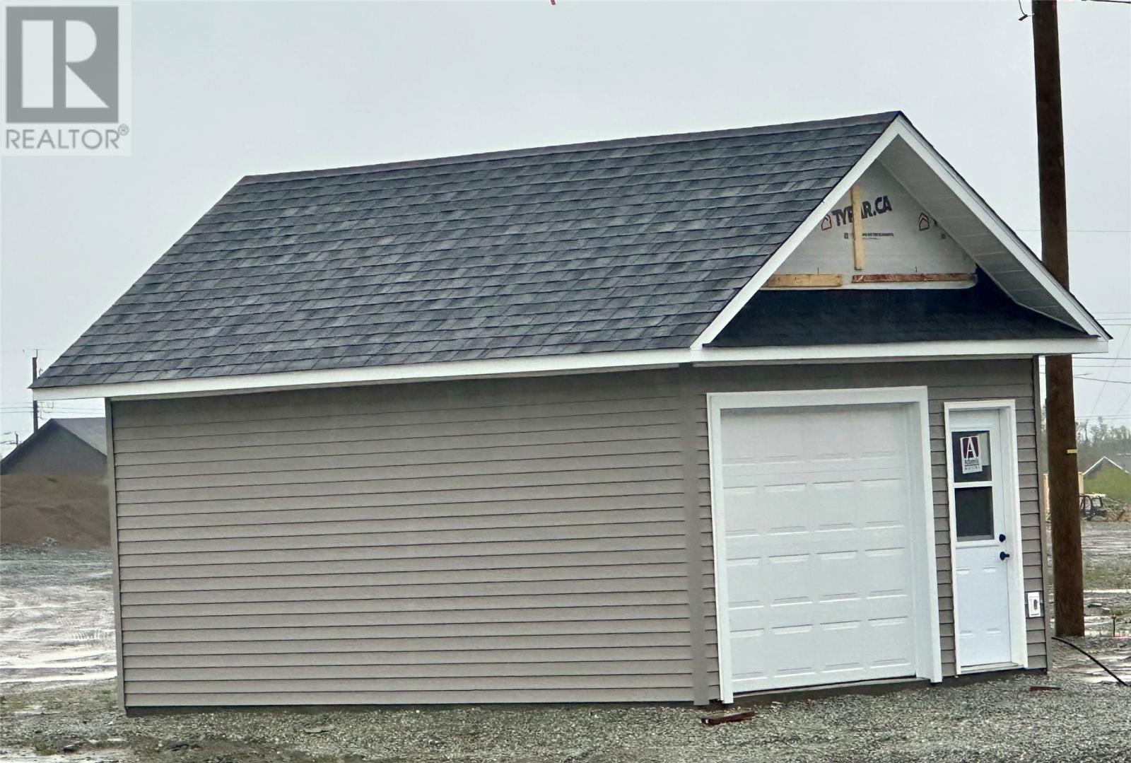 106 Bannock Street thumbnail 2