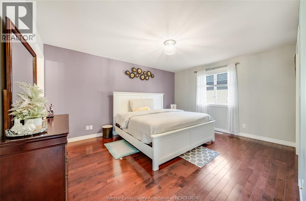 1596 MORNINGSTAR AVENUE - 21