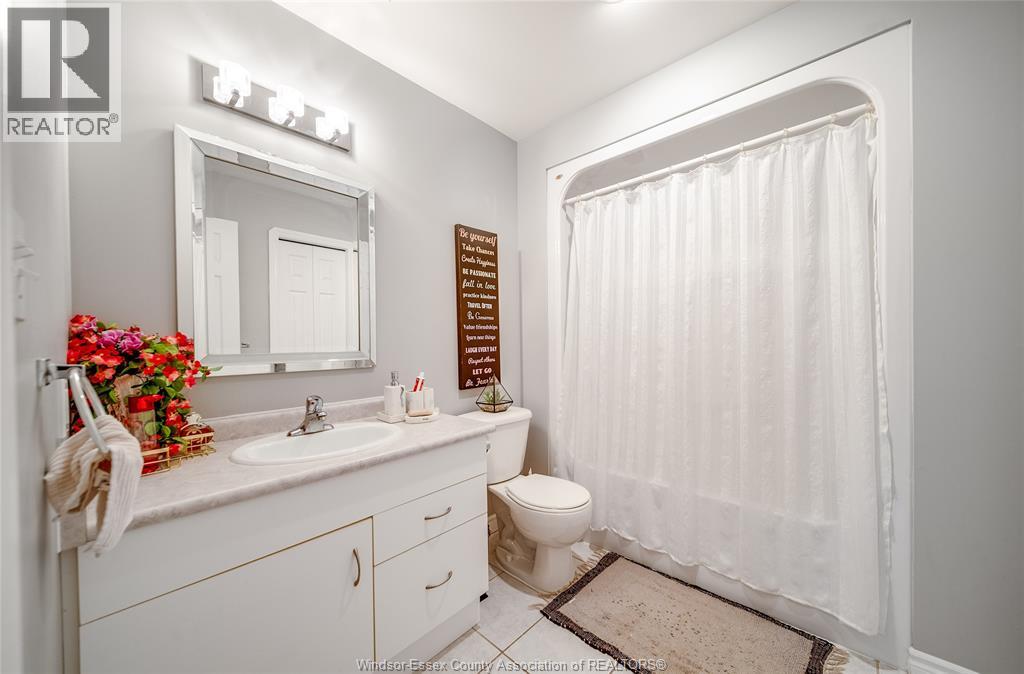 1596 MORNINGSTAR AVENUE - 23