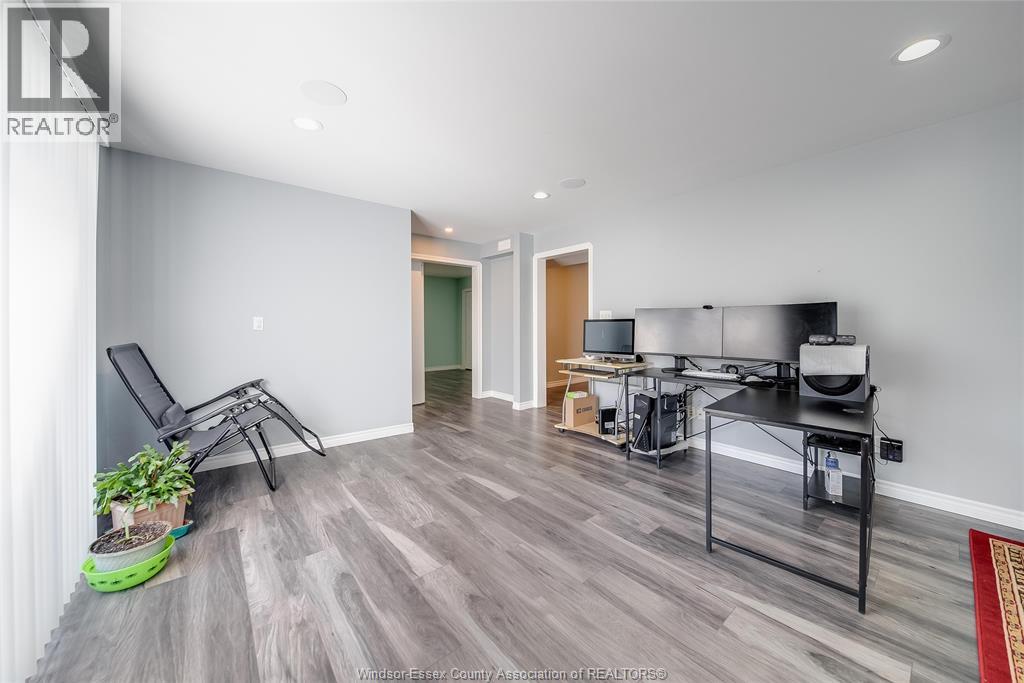 1596 MORNINGSTAR AVENUE - 37