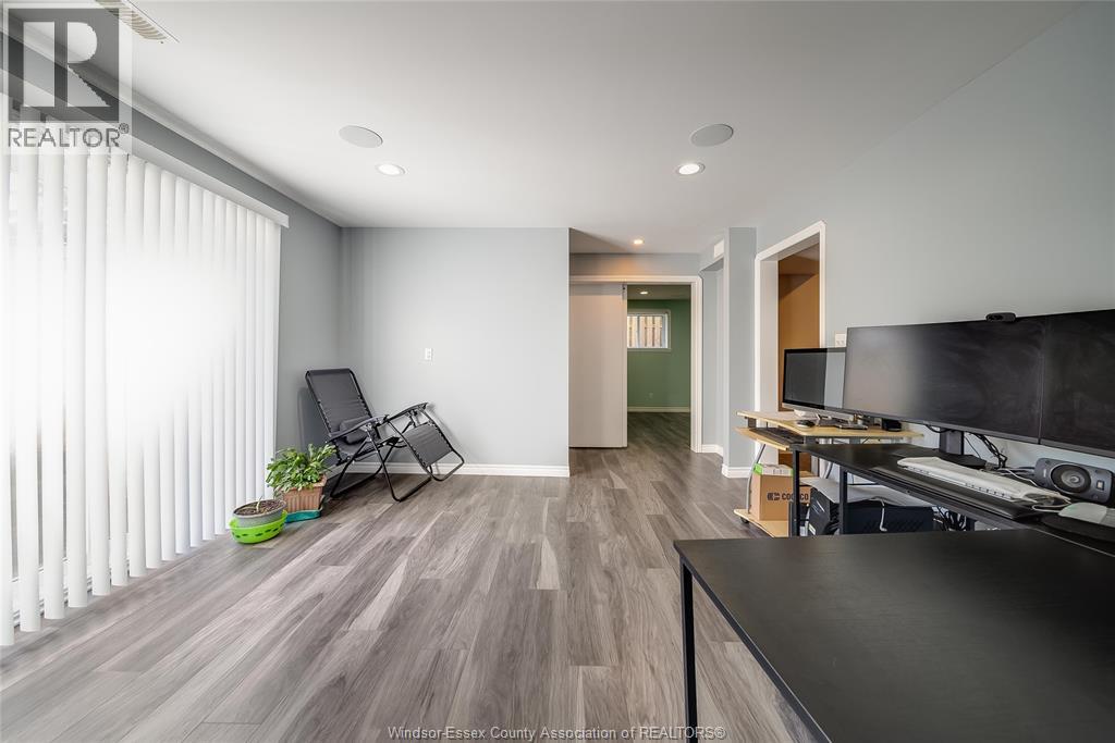 1596 MORNINGSTAR AVENUE - 38