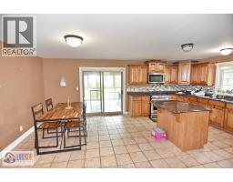4305 Casgrain Unit# Upper, Windsor, ON N9G2A9 Photo 18